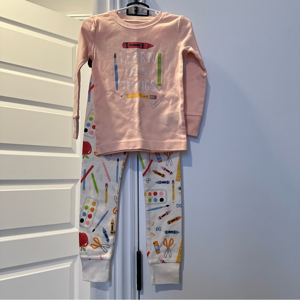 New with tag! 3T Old Navy PJs
